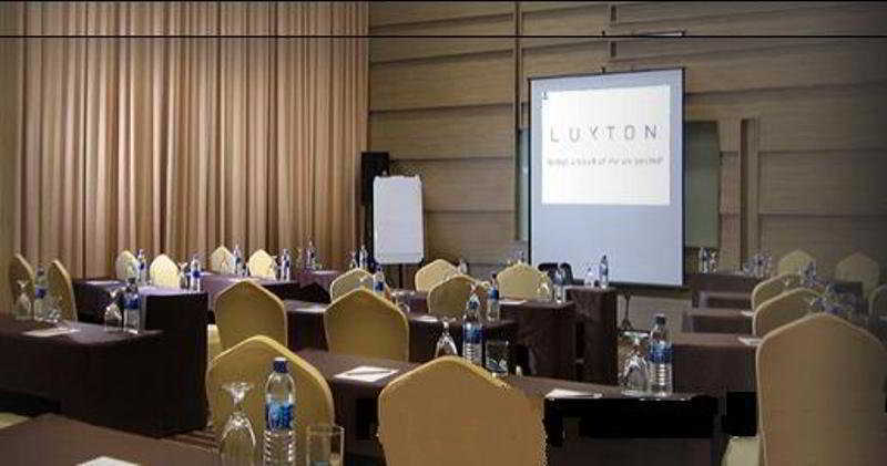 The Luxton Bandung Hotel Exterior foto