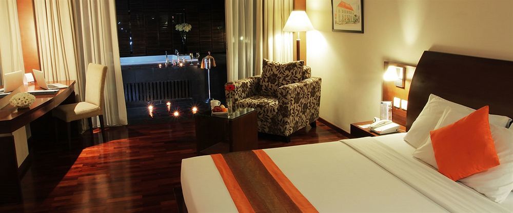 The Luxton Bandung Hotel Exterior foto