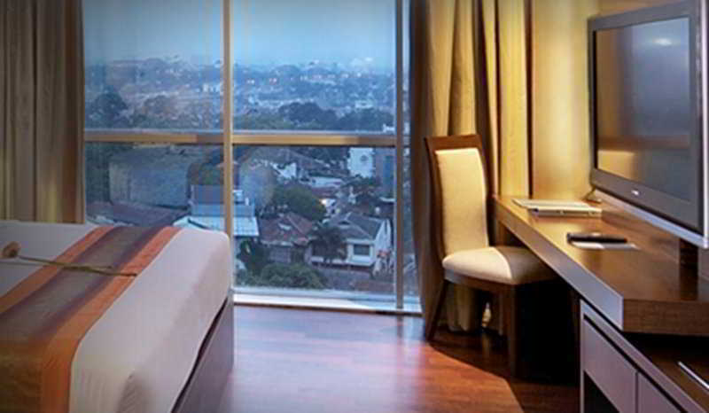 The Luxton Bandung Hotel Exterior foto