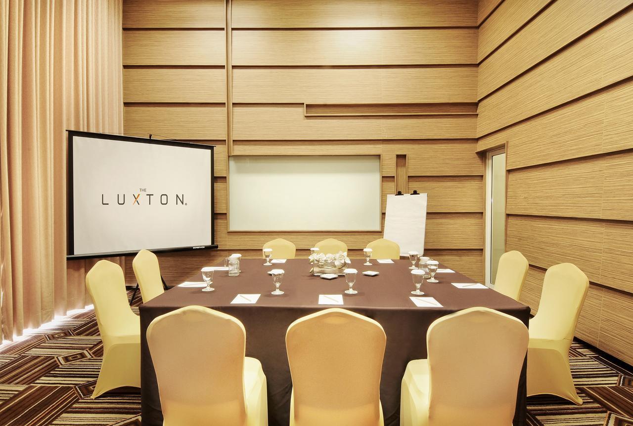 The Luxton Bandung Hotel Exterior foto