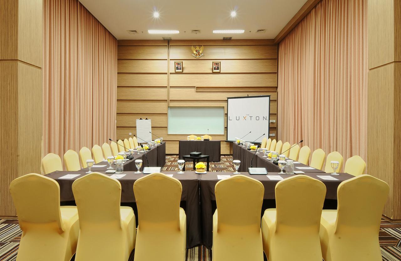 The Luxton Bandung Hotel Exterior foto