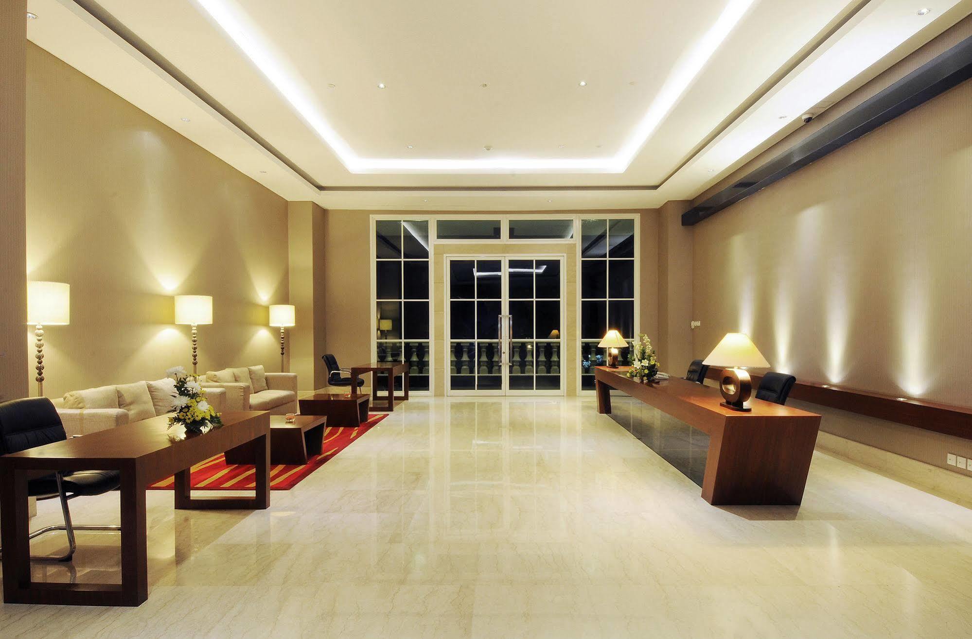 The Luxton Bandung Hotel Exterior foto